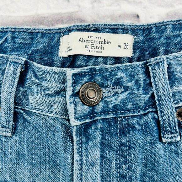 Abercrombie &‎ Fitch Distressed Mid Rise Denim Short 2/26 Light Wash 100% Cotton - Picture 2 of 8